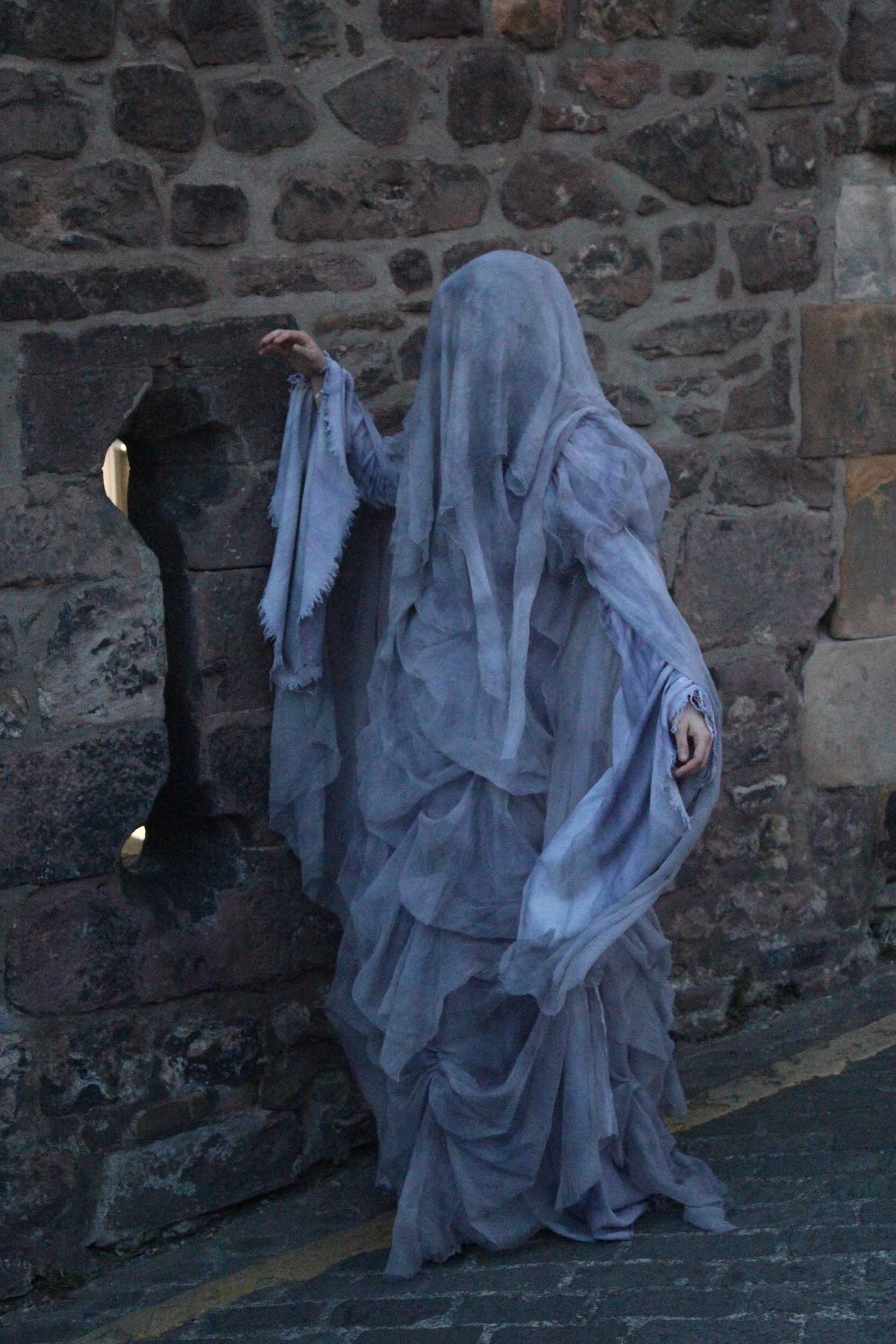 Flowing spirit costume 