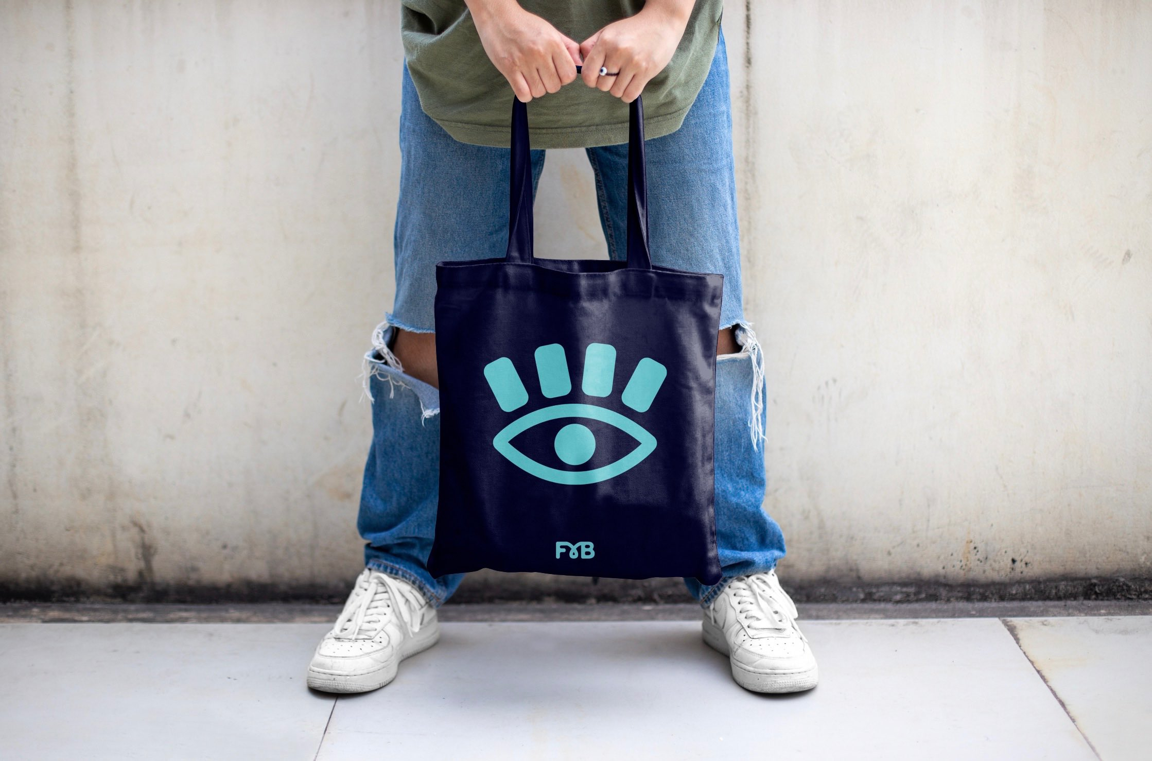Tote bag